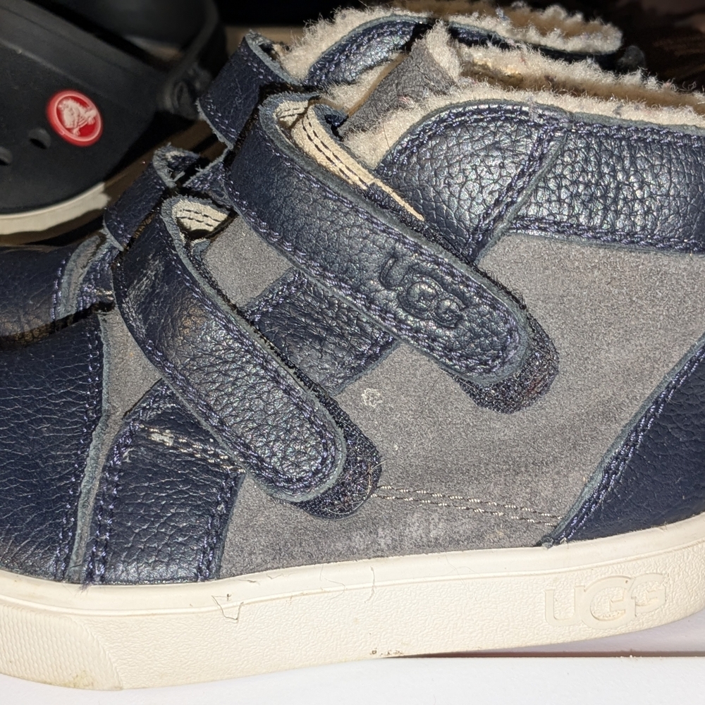 UGG Kids Navy and Gray Sneakers